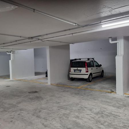 Intero Appartamento Con Giardino E Parcheggio Roma Eksteriør bilde